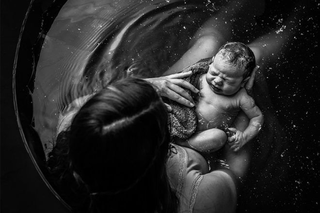 Water birth photography