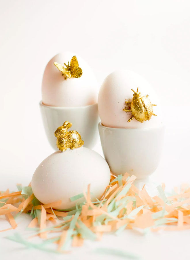 Gold animal Easter egg decorating idea