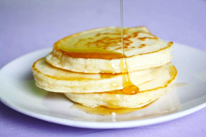 Old fashioned, American-style pancakes recipe