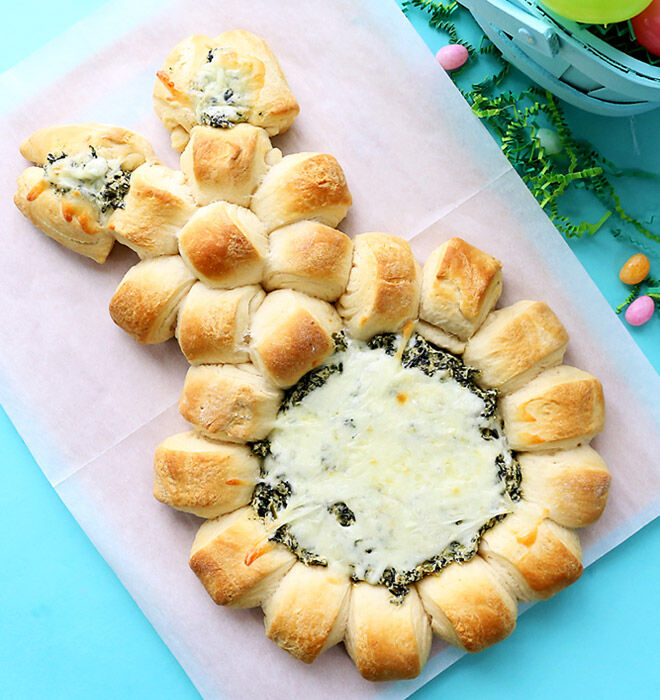 Easter bunny spinach dip