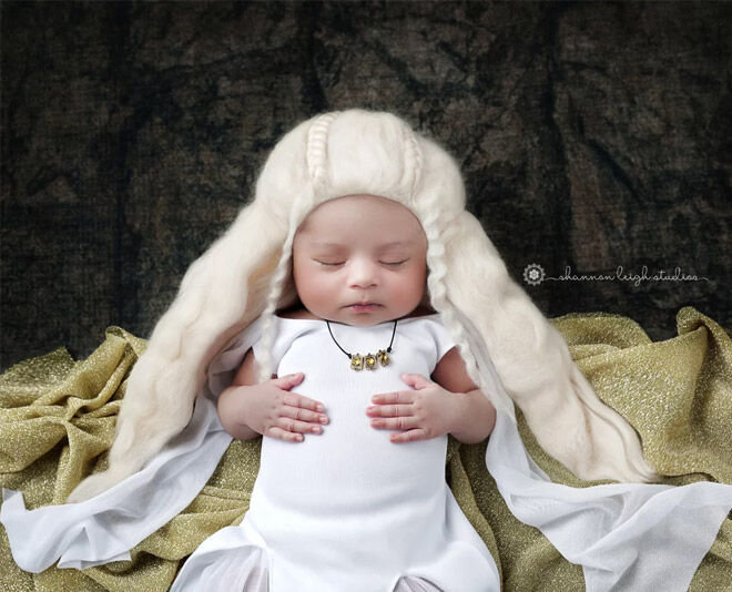 Game of Thrones newborn photos