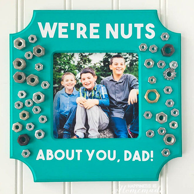Homemade photo frame for Father's Day - We're all nuts about you, dad!
