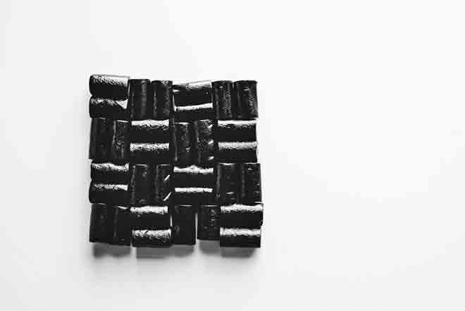 Liquorice to induce labour