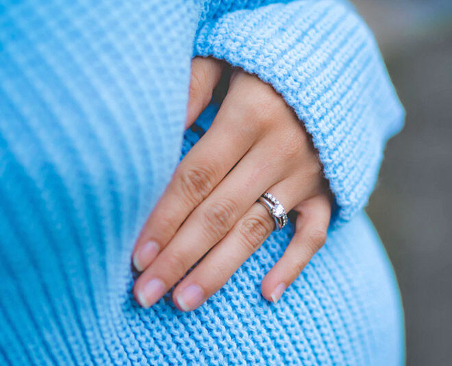 Ring on a string to predict baby gender