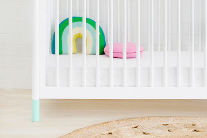 Babyletto Gelato mint feet for cot