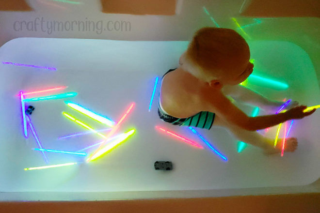Glow stick bath for toddlers