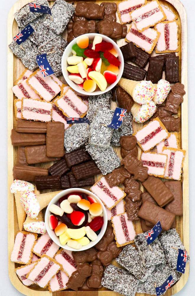 Australia Day platter with biscuits and lamingtons