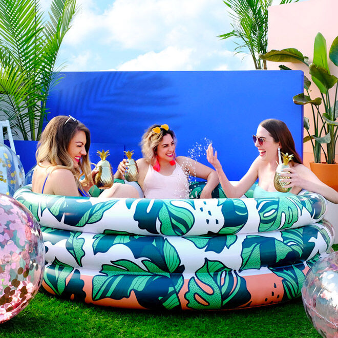 Gift ideas for mums: Minnidip Banana Leaves Inflatable Pool