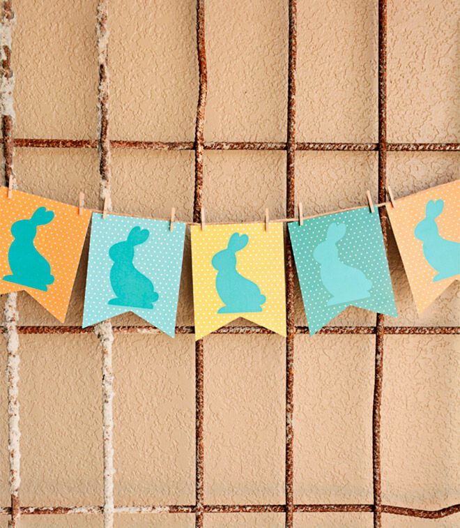Printable Easter Bunny Bunting by I Should Be Mopping the Floor Blog