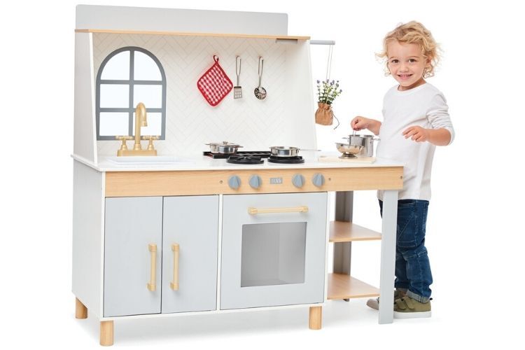 16 Play Kitchens Mums