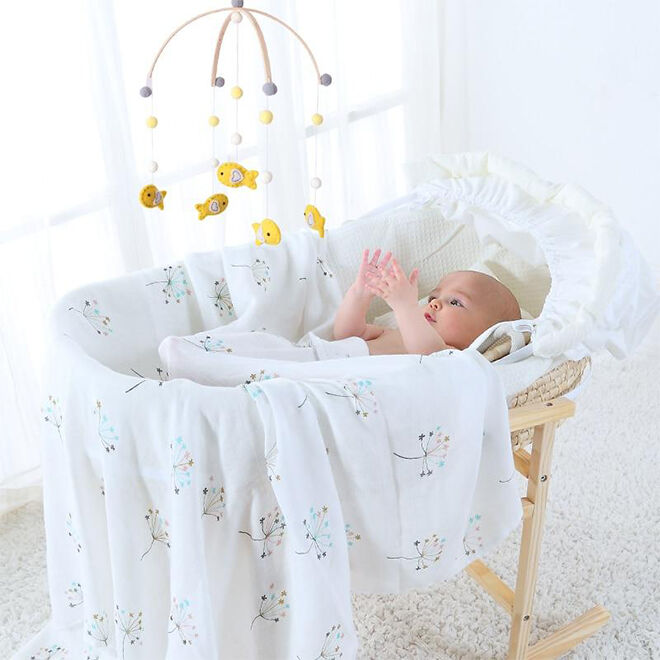 Best Cot Mobiles: Nested Nursery Fish Mobile