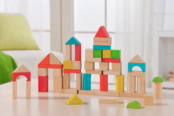 Best Toys for 18 Month Olds: EverEarth Bamboo Building Block Set