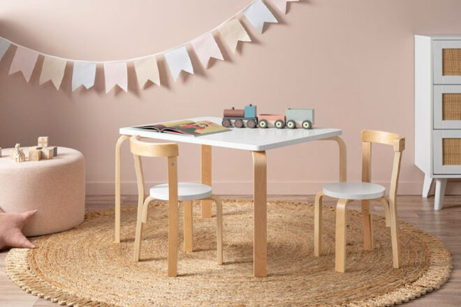 Mocka Table & Chairs package