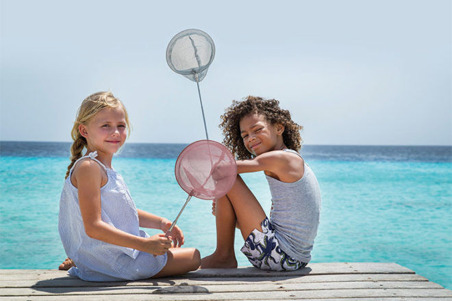 Beach and Pool Toys: Scrunch Extendable Nets