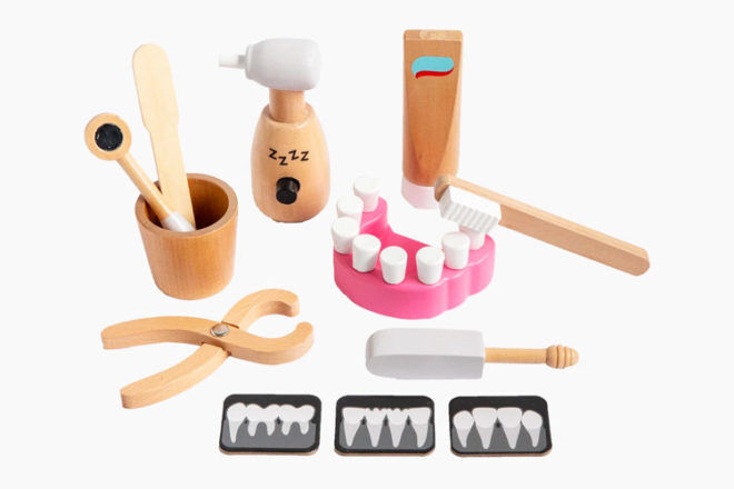 Best Gifts and Toys for 3 Year Olds: Make Me Iconic Dentist Kit