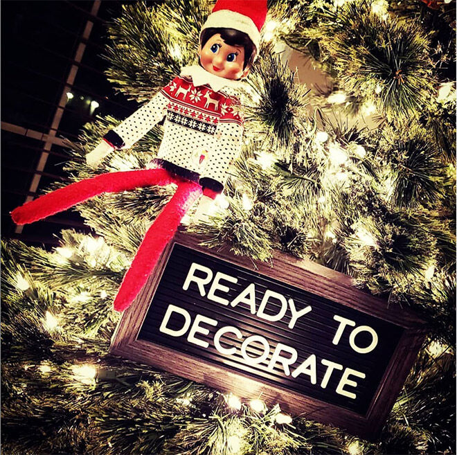 Elf on the Shelf ideas decorate tree