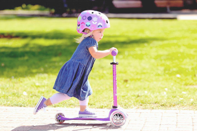 12 best toddler scooters for first-time riders | Mum's Grapevine