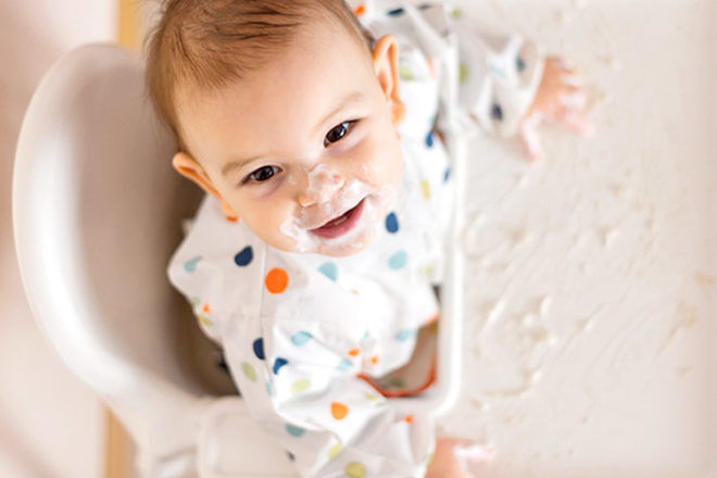 Introducing solids to babies: Which foods to offer when | Mum's Grapevine