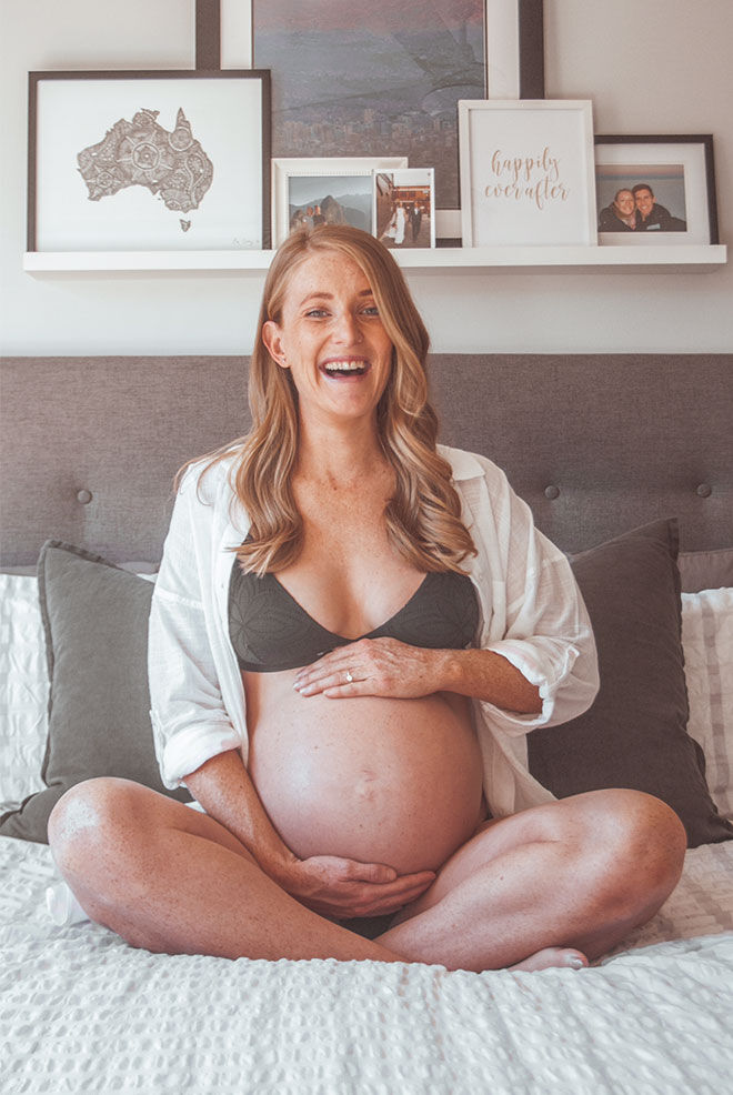 Laura Jane Hargreaves maternity twin photos