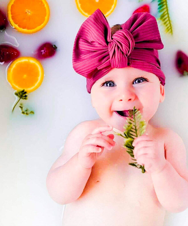 How to take baby milk bath photos