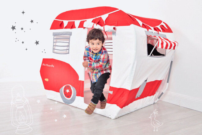Petite Maison Pop-Up Camper play tent