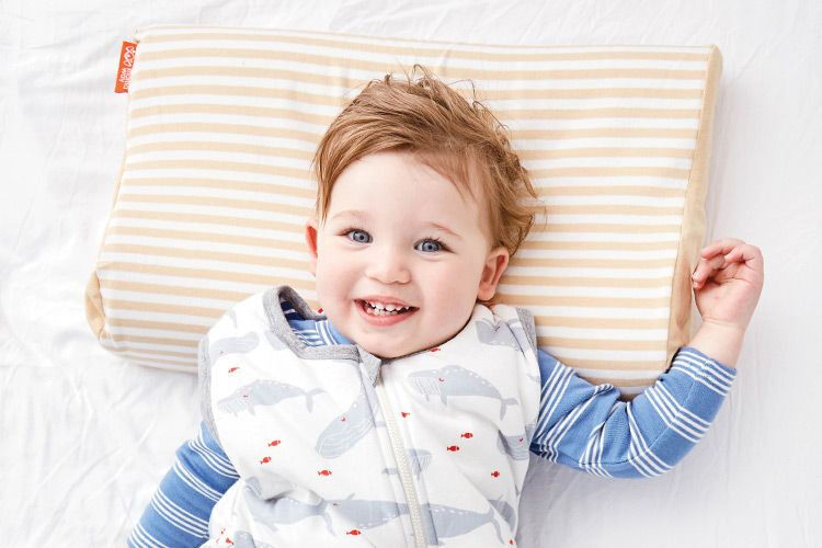 Breathable Pillow for Kids Soft Child Baby Pillow for Sleeping Memory Foam Toddler Pillow Kids Pillow with Cotton Pillowcase Perfect for Toddlers Cot Toddler Pillows for Sleeping 