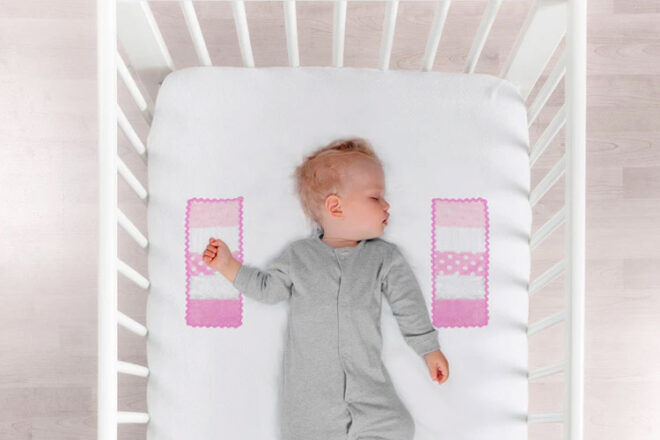 Twiddle Wink cot sheets