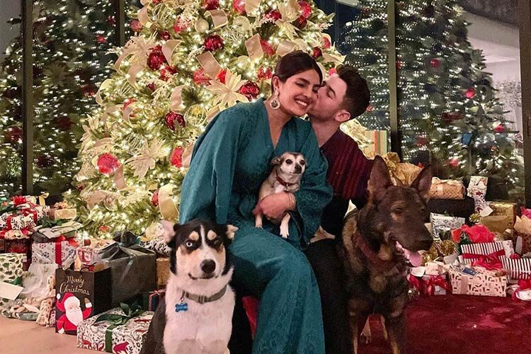 Priyanka Chopra and Nick Jonas Christmas
