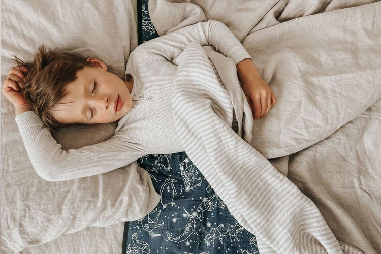 waterproof bed pad with wings