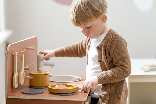 Flexa Pot and Pan set being played with by a young child