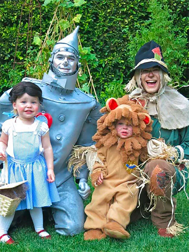 Actor Neil Patrick Harris and his family dress up for Halloween as the Wizard of Oz characters