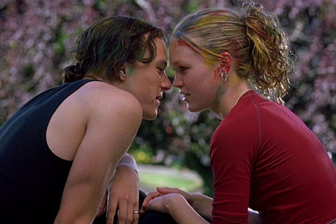 Heath Ledger and Julia Stiles as Patrick and Kat in the movie 10 Things I Hate About You
