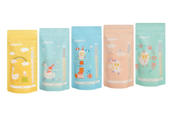 Pigeon Breastmilk Storage Bags showing their bags and size demonstrating a range of assorted colours