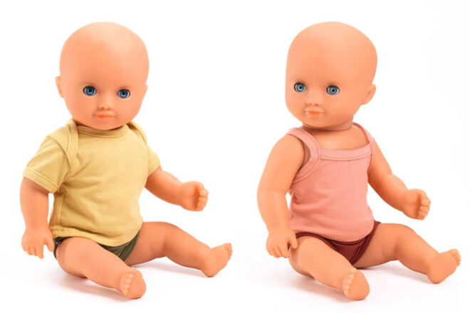 Boy and Girl Djeco Pomea dolls in sitting position