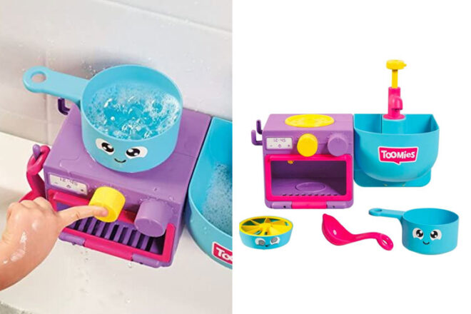 A child playing with the Tomy Toomies Bubble and Bake Bathtime Kitchen Toys