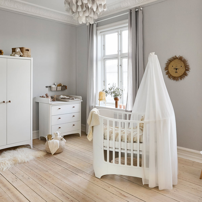 Leander nursery woith classic cot